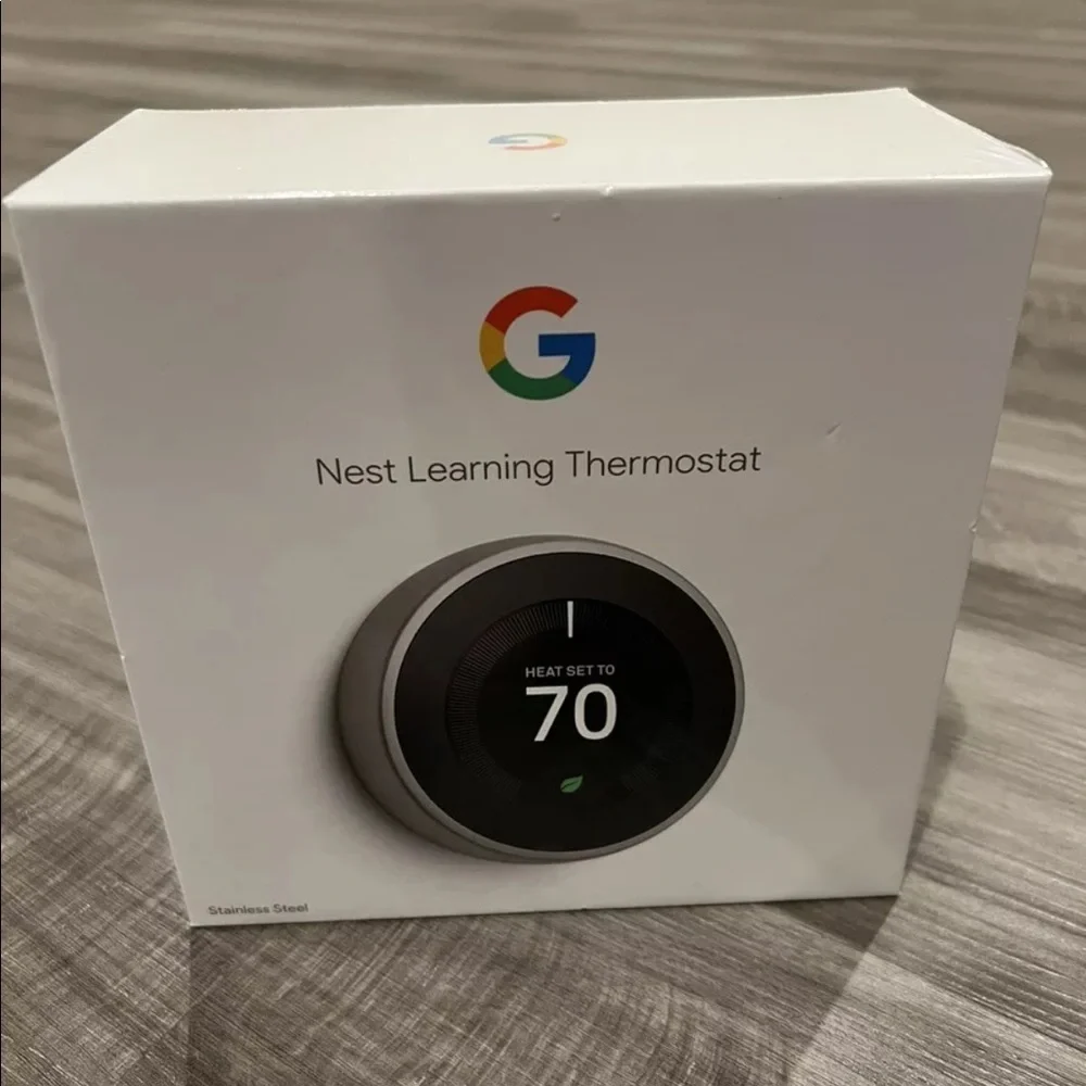 Nest T3018US 3rd Gen Programmable Thermostat Mirror Black